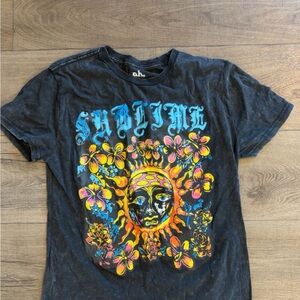 Sublime Graphic T-Shirt: Size Medium